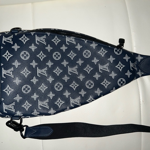 Louis Vuitton Duo Slingbag - Picture 3 of 14